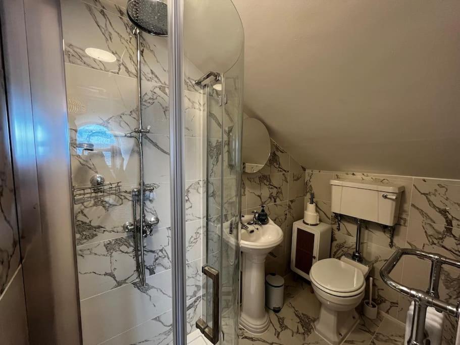 Luxury Penthouse Apartment 洛斯托夫特 外观 照片